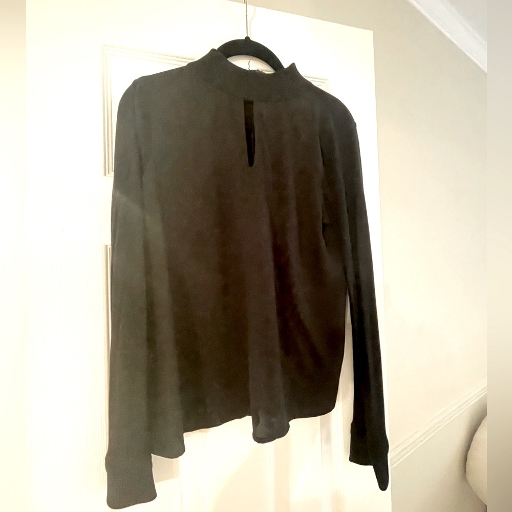 ecru Top with Keyhole Front